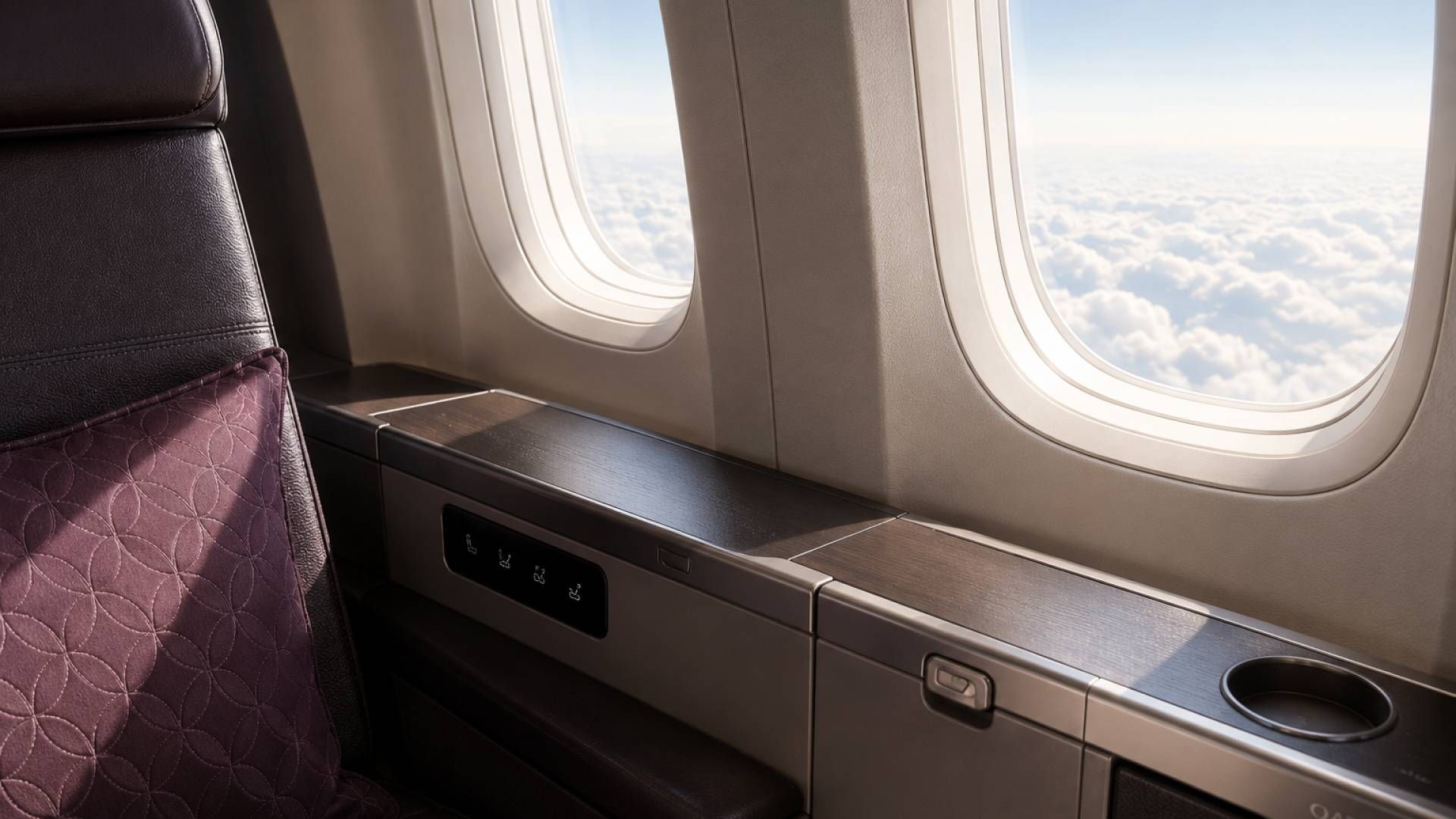 qatar-airways-business-class-seat.jpg